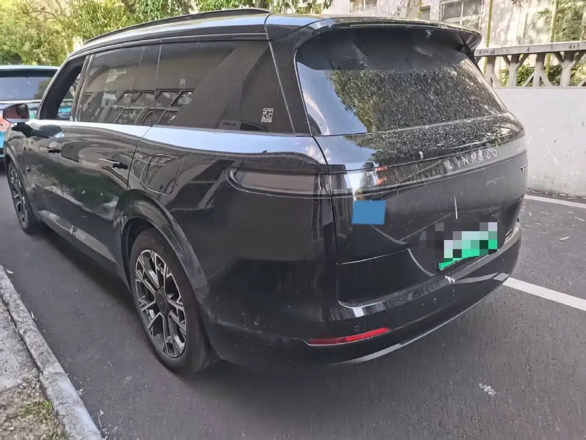 2025 LYNK&CO 900 1.5T 190HP L4 3DHT PHEV 43.3KWH,autocango,china used car exporter,china ev exporter,chinese used car exporter,chinese used ev exporter