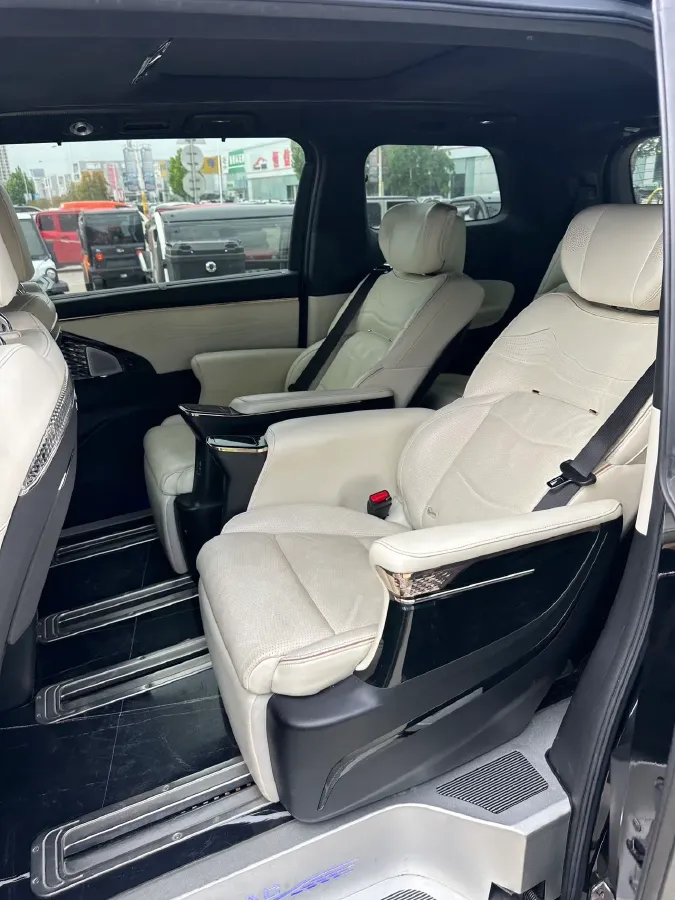 2023 GAC Trumpchi M8 2.0T 252HP L4 8AT,autocango,china used car exporter,china ev exporter,chinese used car exporter,chinese used ev exporter