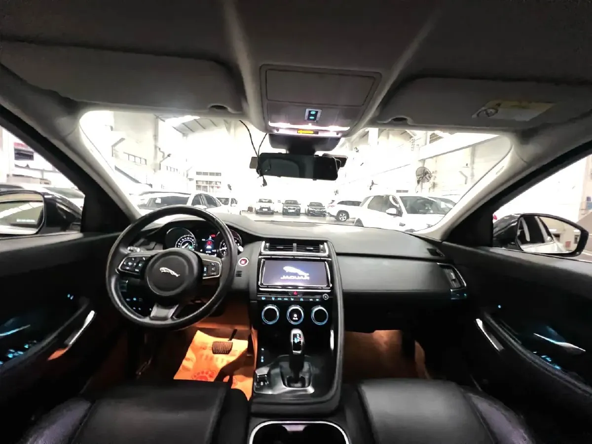 2018 Jaguar E-PACE 2.0T 249HP L4 9AT,autocango,china used car exporter,china ev exporter,chinese used car exporter,chinese used ev exporter