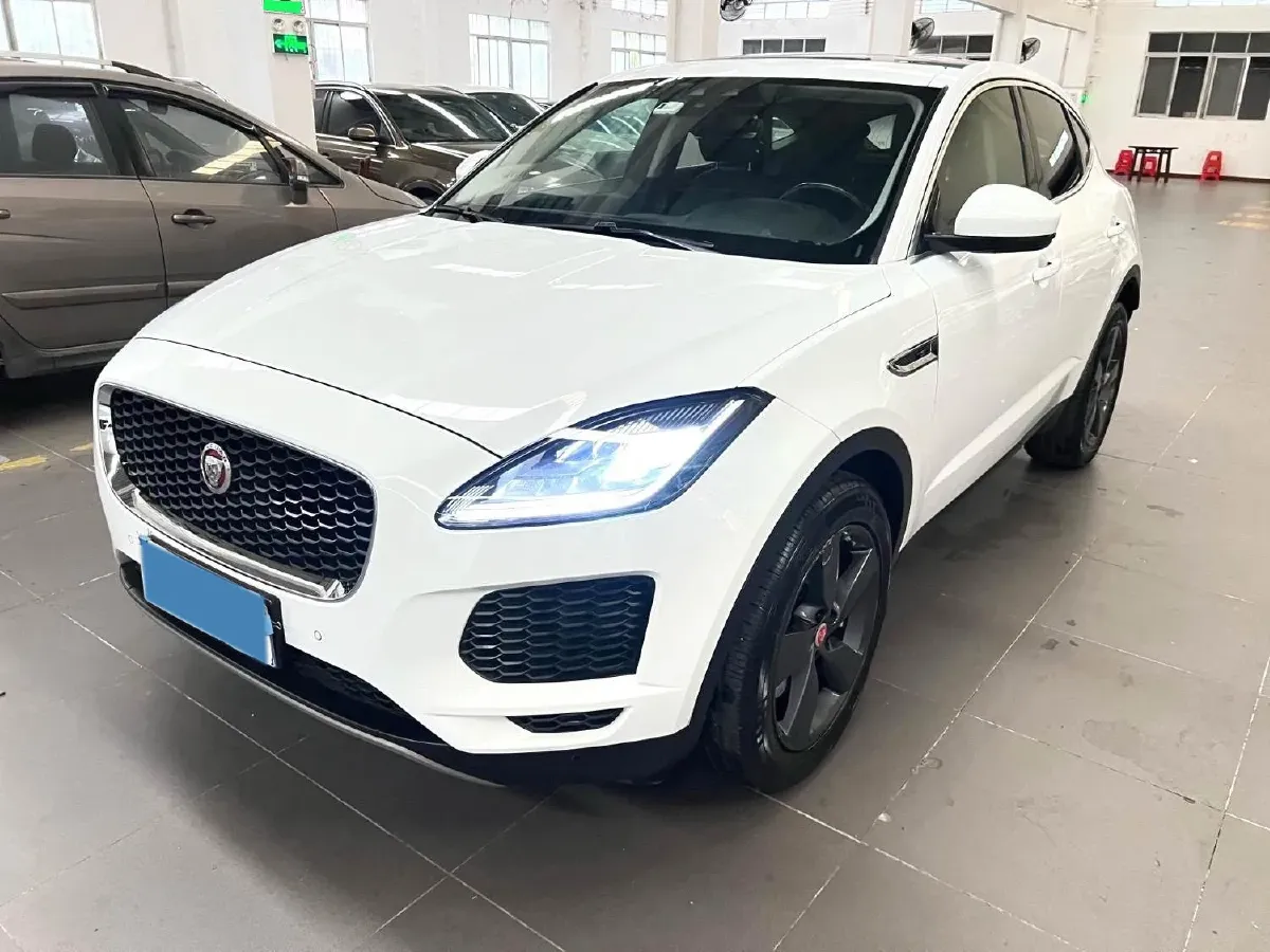 2018 Jaguar E-PACE 2.0T 249HP L4 9AT,autocango,china used car exporter,china ev exporter,chinese used car exporter,chinese used ev exporter