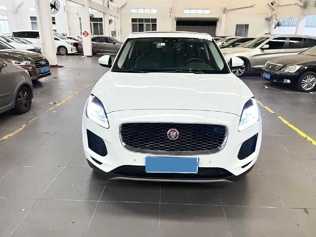 2018 Jaguar E-PACE 2.0T 249HP L4 9AT,autocango,china used car exporter,china ev exporter,chinese used car exporter,chinese used ev exporter