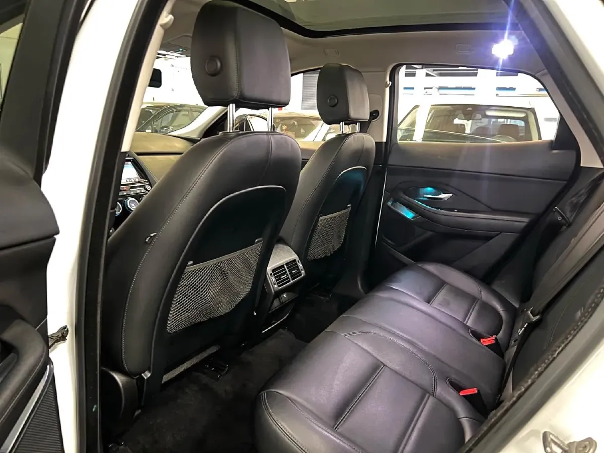 2018 Jaguar E-PACE 2.0T 249HP L4 9AT,autocango,china used car exporter,china ev exporter,chinese used car exporter,chinese used ev exporter