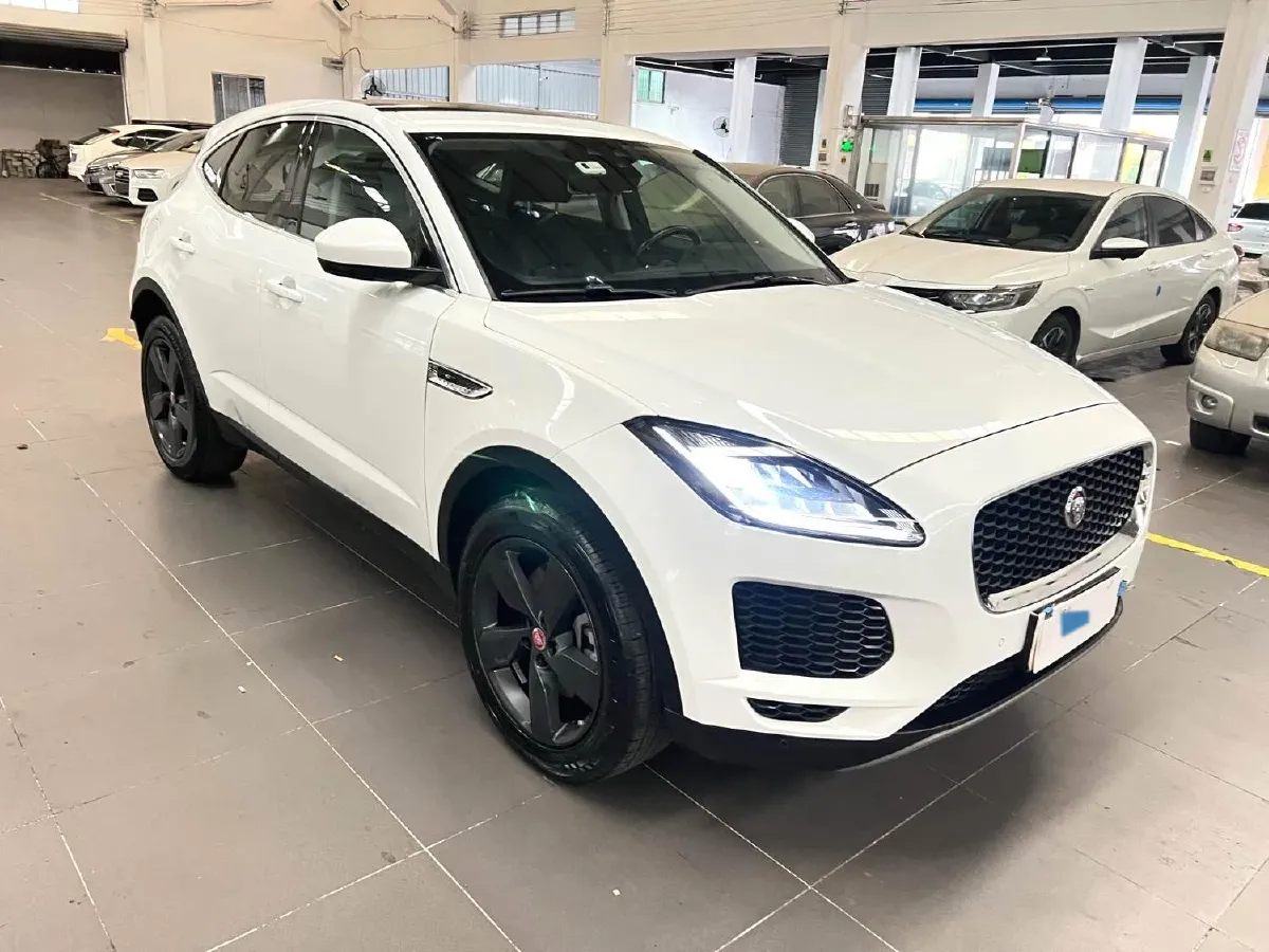 2018 Jaguar E-PACE 2.0T 249HP L4 9AT,autocango,china used car exporter,china ev exporter,chinese used car exporter,chinese used ev exporter