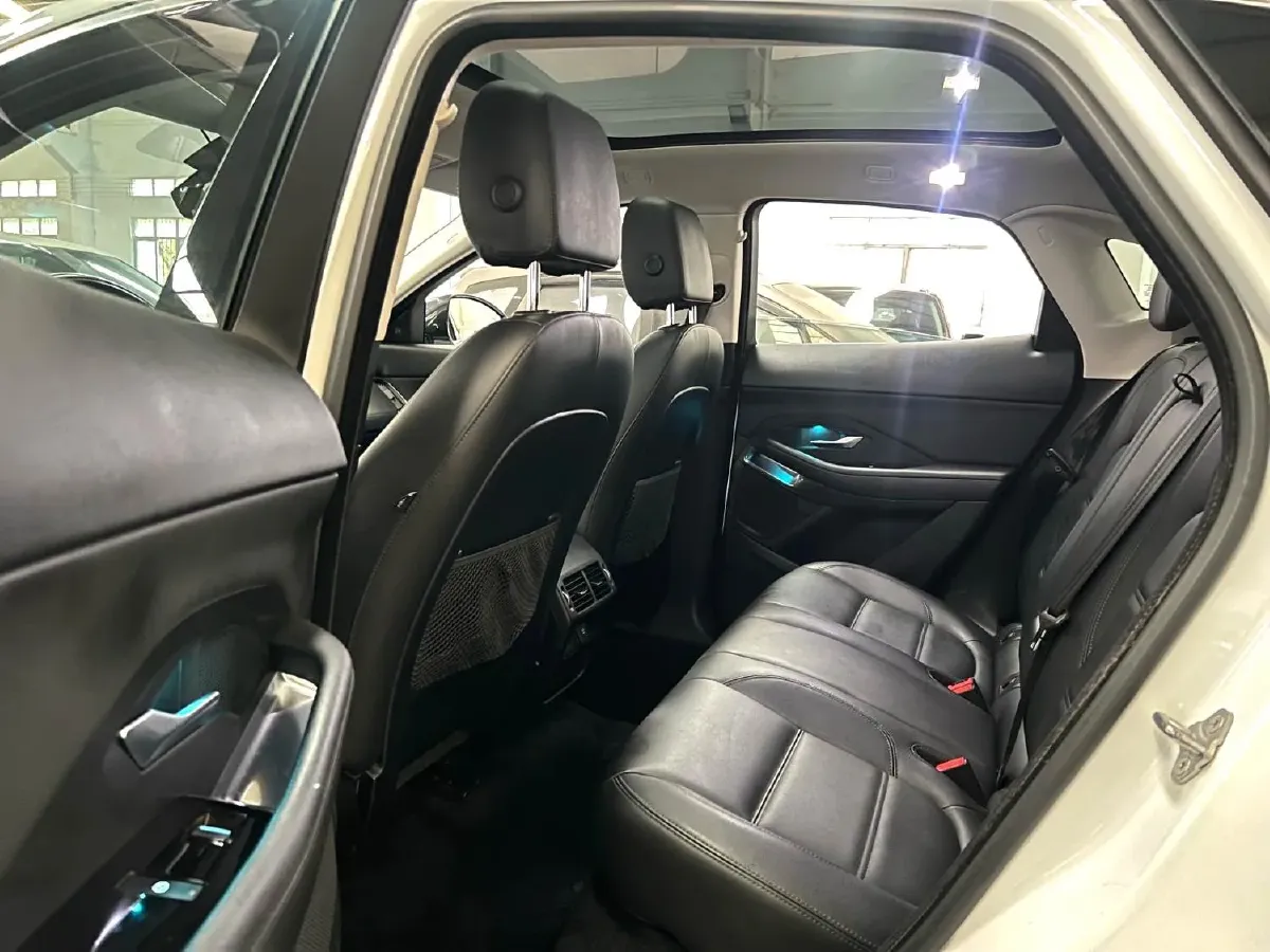 2018 Jaguar E-PACE 2.0T 249HP L4 9AT,autocango,china used car exporter,china ev exporter,chinese used car exporter,chinese used ev exporter