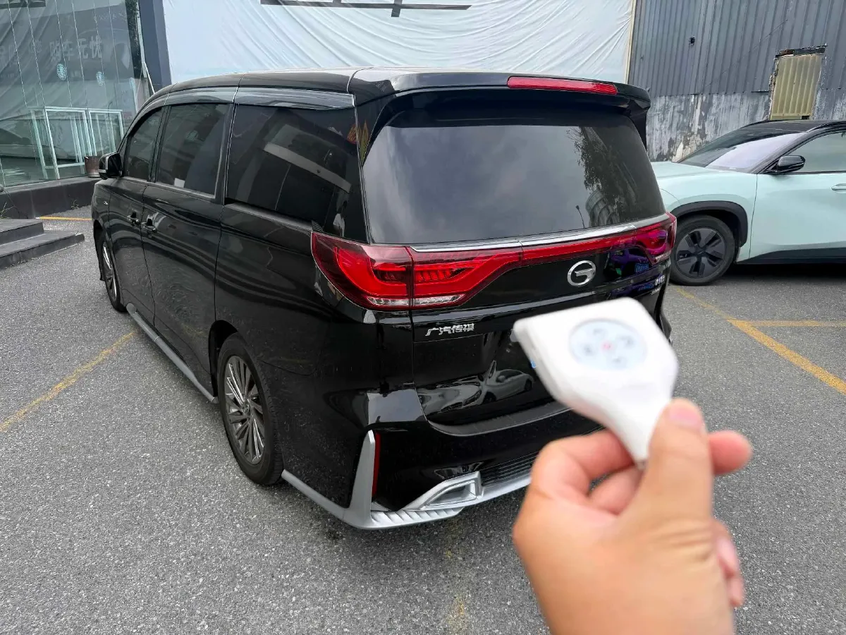 2021 GAC Trumpchi M8 2.0T 252HP L4 8AT,autocango,china used car exporter,china ev exporter,chinese used car exporter,chinese used ev exporter