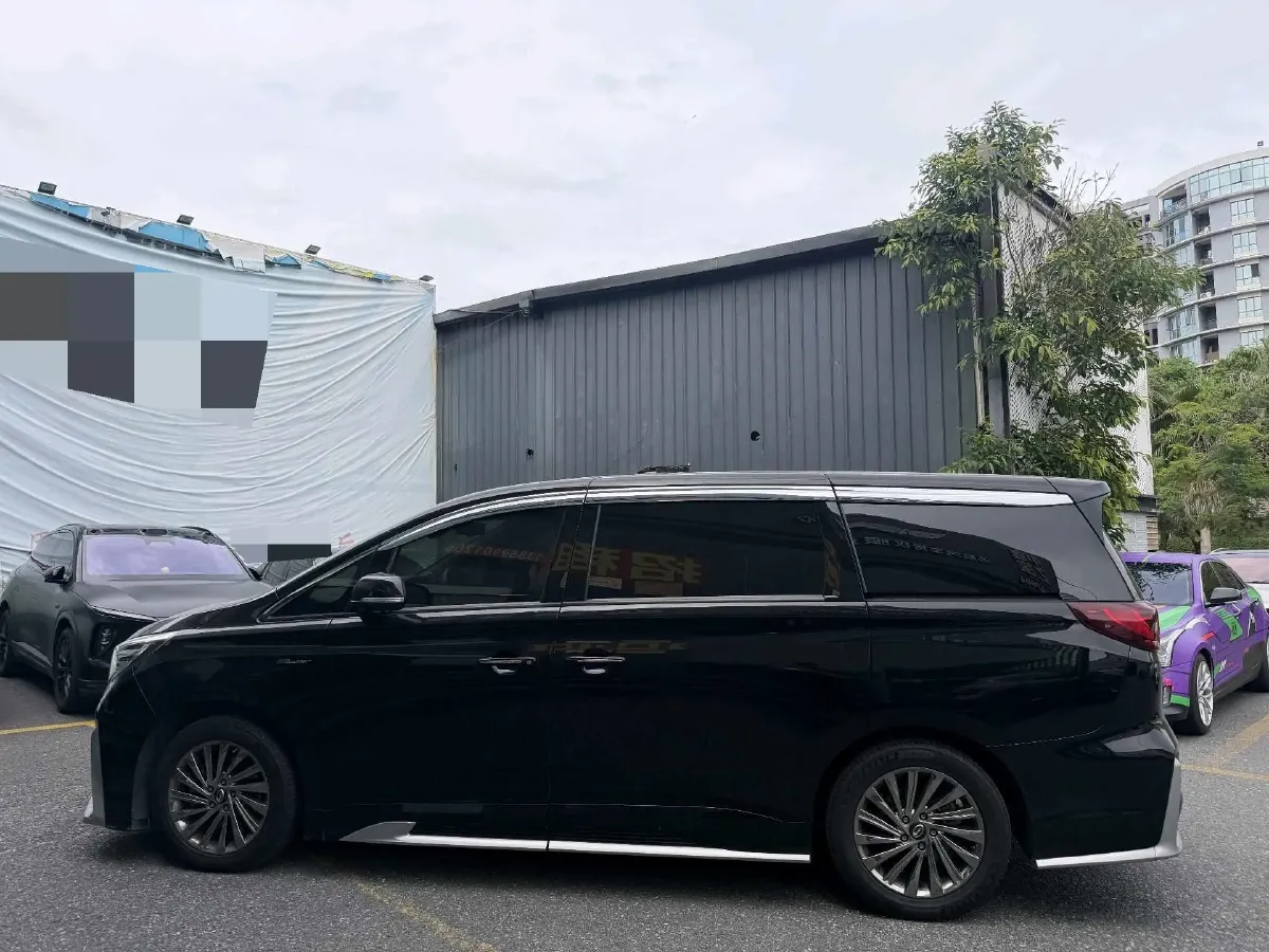 2021 GAC Trumpchi M8 2.0T 252HP L4 8AT,autocango,china used car exporter,china ev exporter,chinese used car exporter,chinese used ev exporter