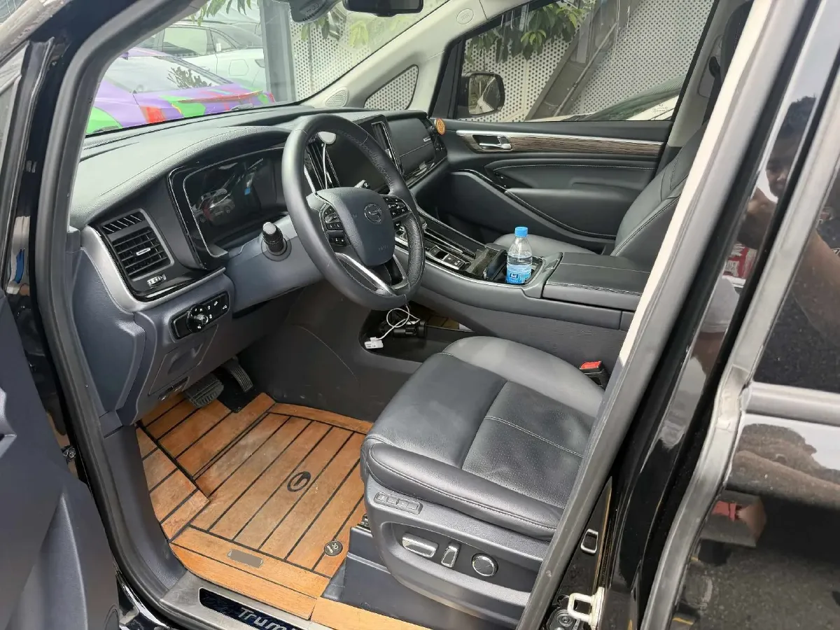 2021 GAC Trumpchi M8 2.0T 252HP L4 8AT,autocango,china used car exporter,china ev exporter,chinese used car exporter,chinese used ev exporter
