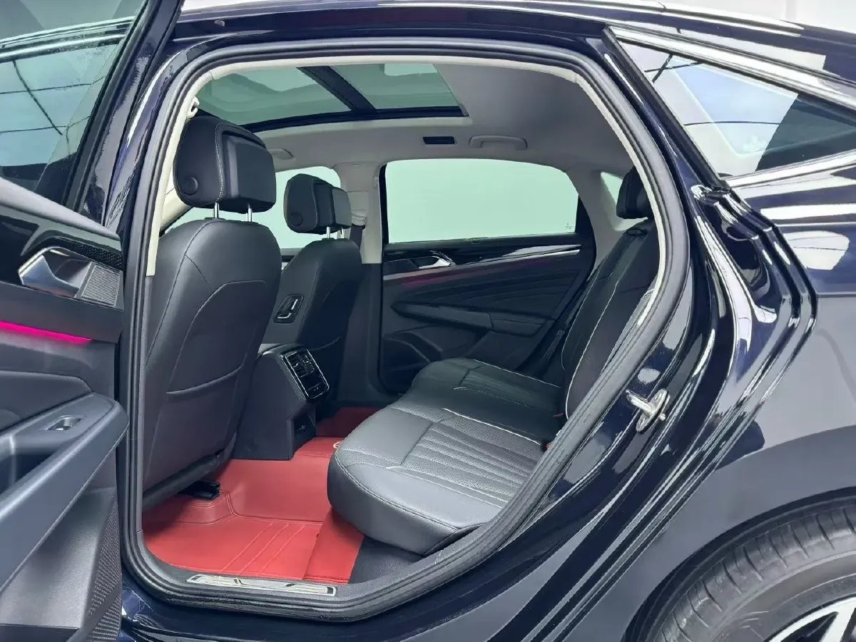 2024 Volkswagen Passat 2.0T 186HP L4 7DCT,autocango,china used car exporter,china ev exporter,chinese used car exporter,chinese used ev exporter
