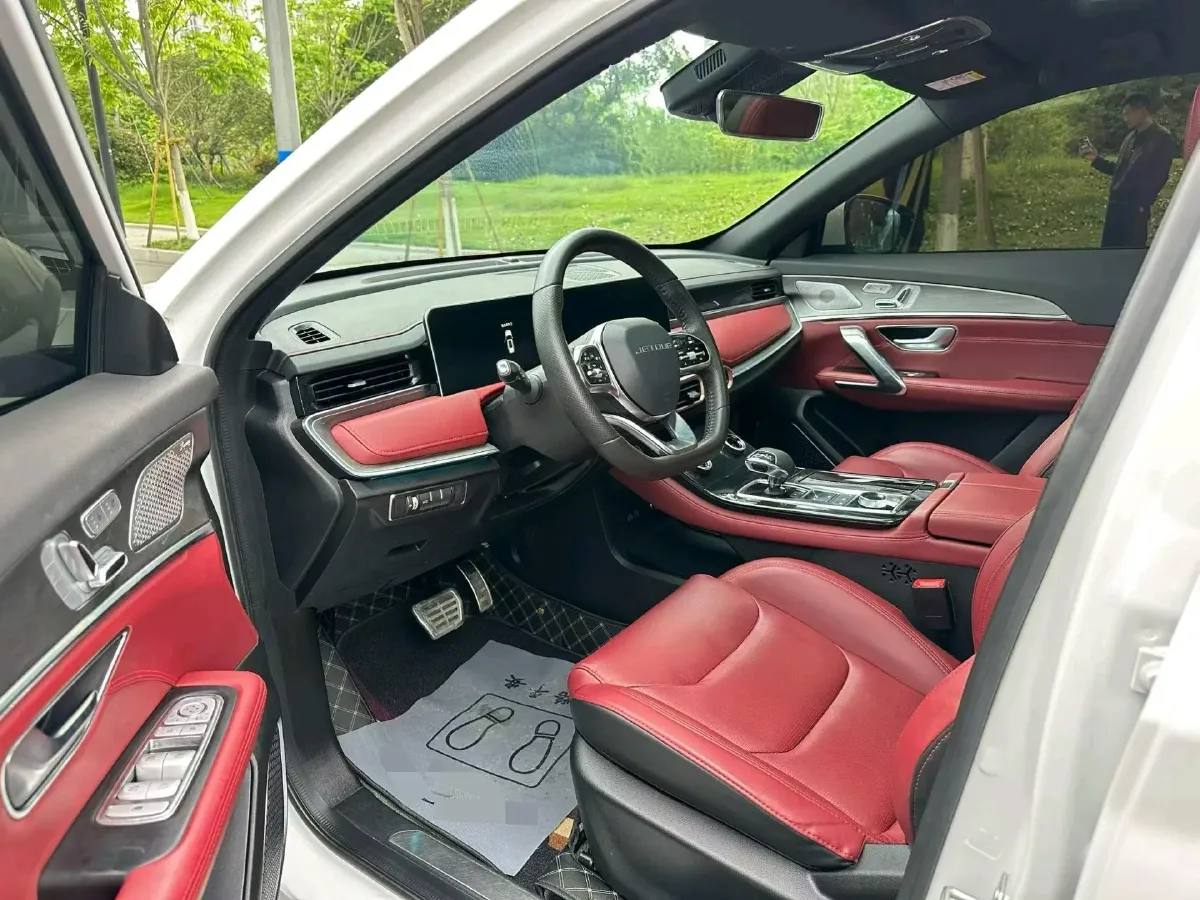 2023 Jetour X70 Plus 1.6T 197HP L4 7DCT,autocango,china used car exporter,china ev exporter,chinese used car exporter,chinese used ev exporter