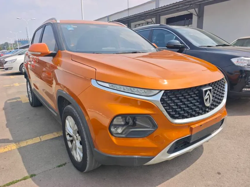 2019 BaoJun 730 1.5L 105HP L4 6MT,autocango,china used car exporter,china ev exporter,chinese used car exporter,chinese used ev exporter