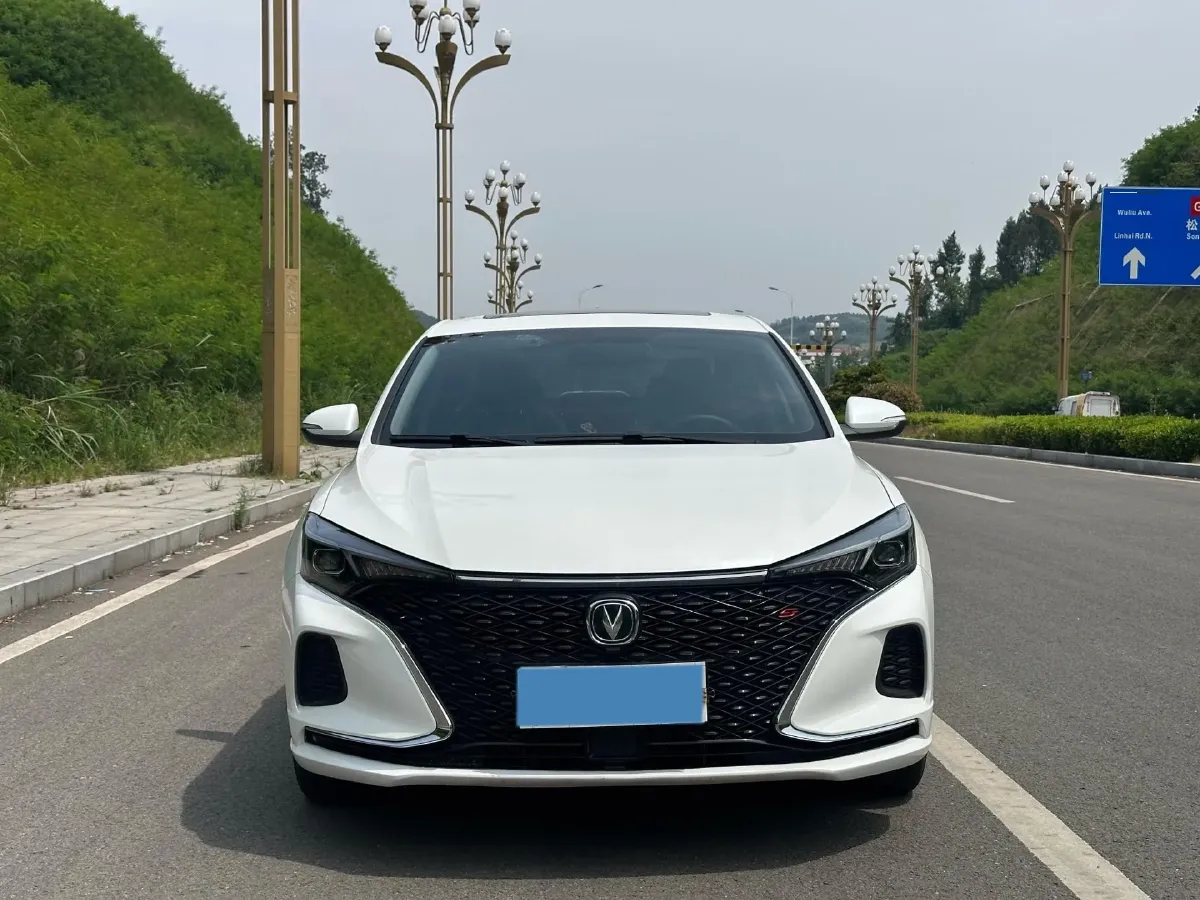 2020 ChangAn Eado 1.4T 158HP L4 7DCT,autocango,china used car exporter,china ev exporter,chinese used car exporter,chinese used ev exporter
