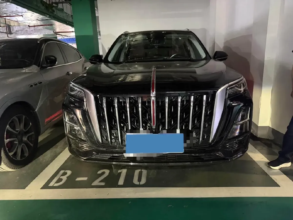 2025 HongQi HS5 2.0T 252HP L4 8AT,autocango,china used car exporter,china ev exporter,chinese used car exporter,chinese used ev exporter