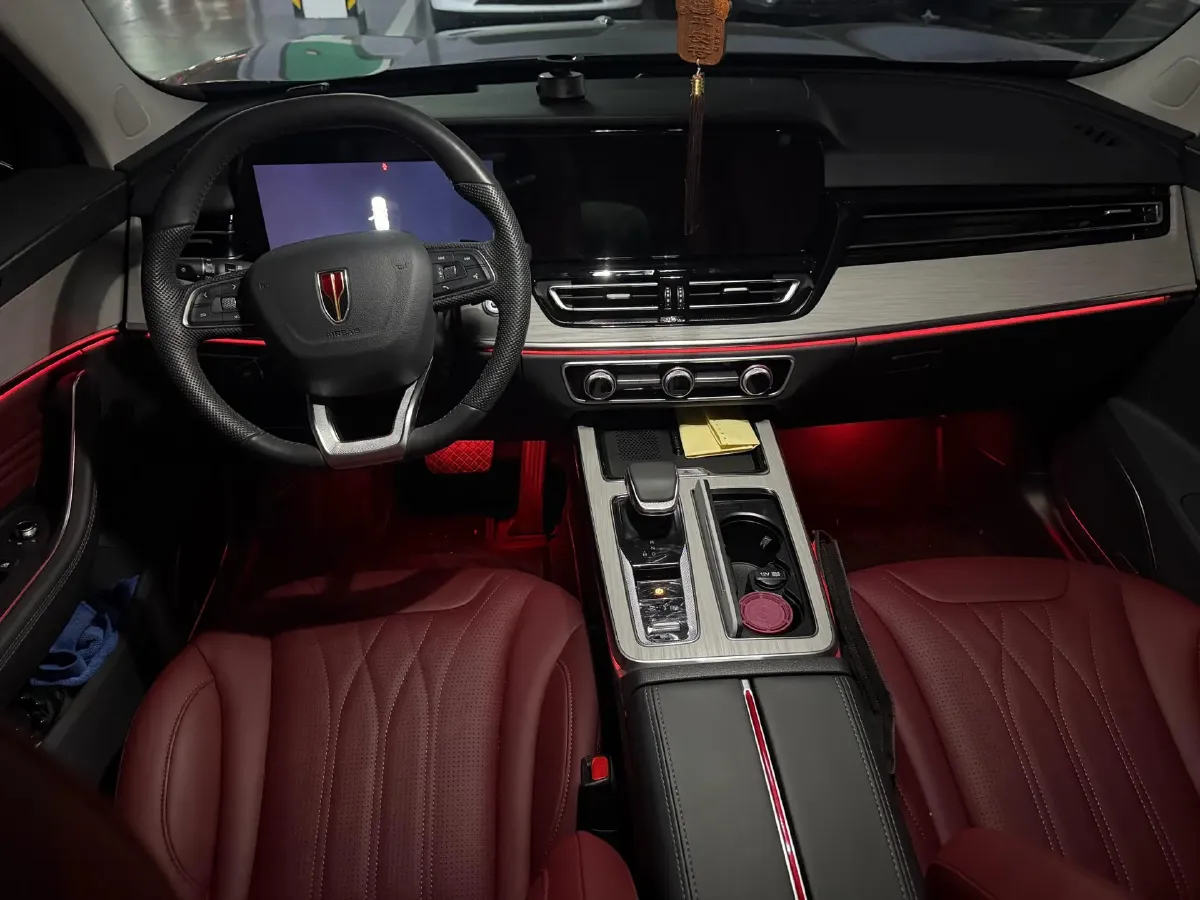 2025 HongQi HS5 2.0T 252HP L4 8AT,autocango,china used car exporter,china ev exporter,chinese used car exporter,chinese used ev exporter