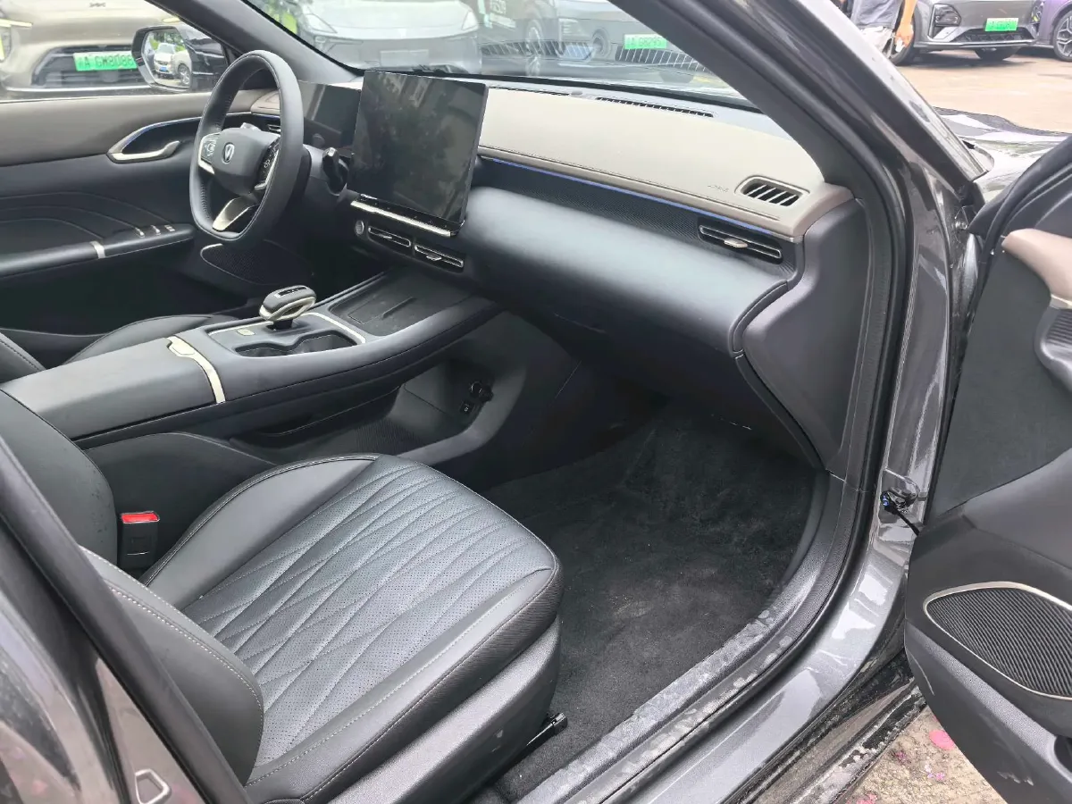 2026 ChangAn Eado 1.5T 192HP L4 7DCT,autocango,china used car exporter,china ev exporter,chinese used car exporter,chinese used ev exporter