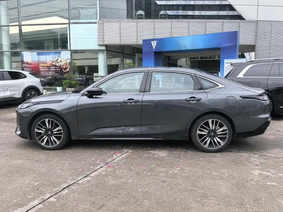 2026 ChangAn Eado 1.5T 192HP L4 7DCT,autocango,china used car exporter,china ev exporter,chinese used car exporter,chinese used ev exporter