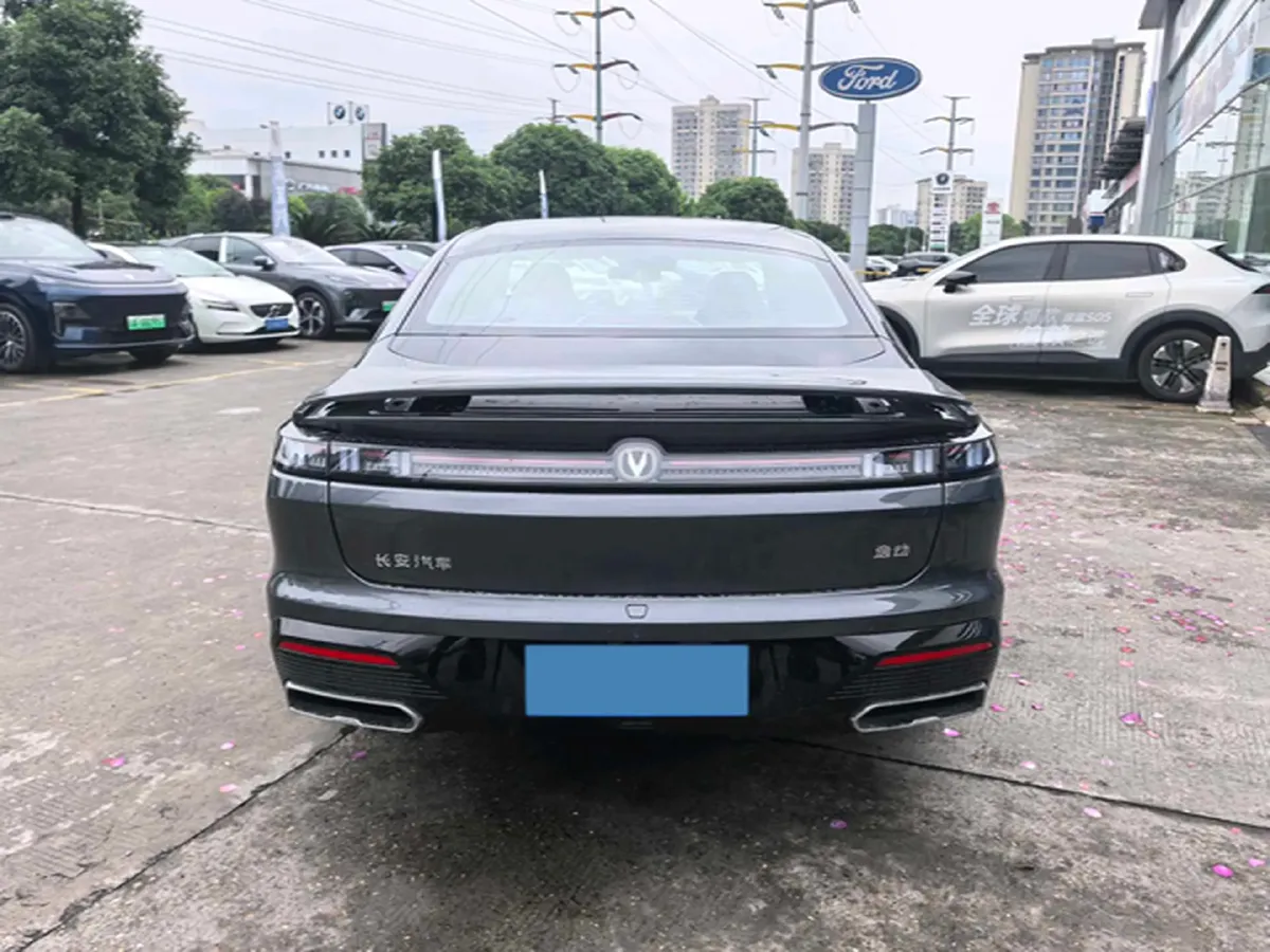 2026 ChangAn Eado 1.5T 192HP L4 7DCT,autocango,china used car exporter,china ev exporter,chinese used car exporter,chinese used ev exporter