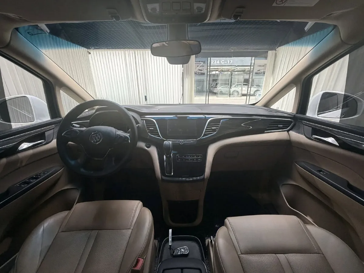 2018 Buick GL8 2.0T 260HP L4 6AT,autocango,china used car exporter,china ev exporter,chinese used car exporter,chinese used ev exporter