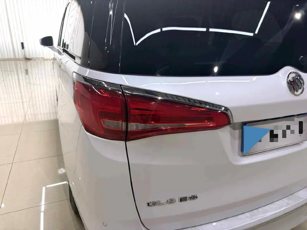 2018 Buick GL8 2.0T 260HP L4 6AT,autocango,china used car exporter,china ev exporter,chinese used car exporter,chinese used ev exporter