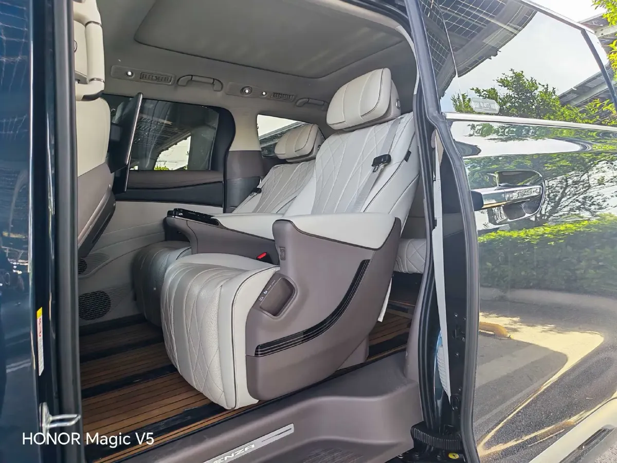 2022 Honda Odyssey 2.0L 146HP L4 E-CVT Hybrid,autocango,china used car exporter,china ev exporter,chinese used car exporter,chinese used ev exporter