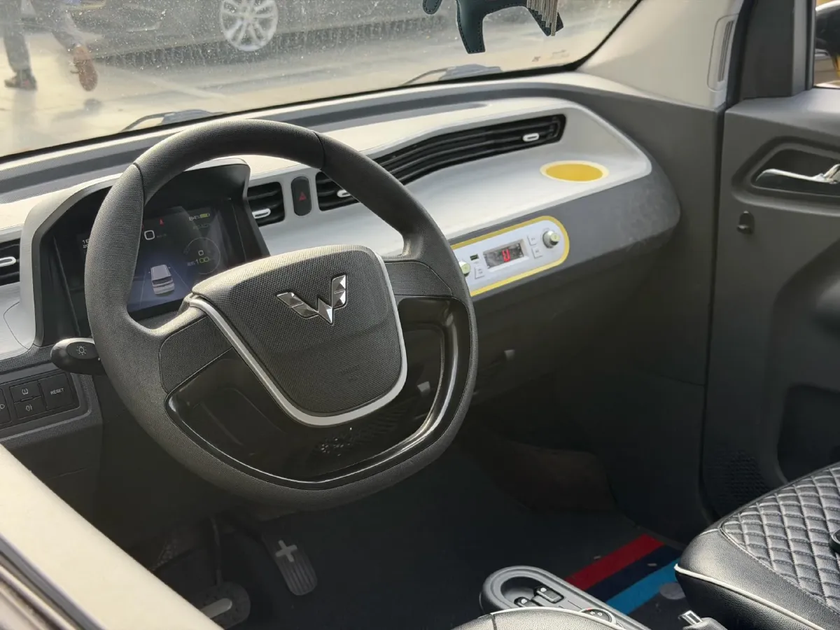 2021 WuLing HongGuang MINI EV BEV 9.3KWH,autocango,china used car exporter,china ev exporter,chinese used car exporter,chinese used ev exporter