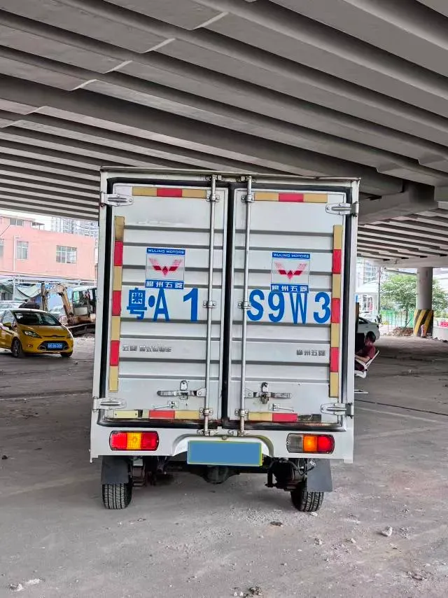 2018 WuLing RongGuang New Truck 1.5L 107HP L4 5MT,autocango,china used car exporter,china ev exporter,chinese used car exporter,chinese used ev exporter