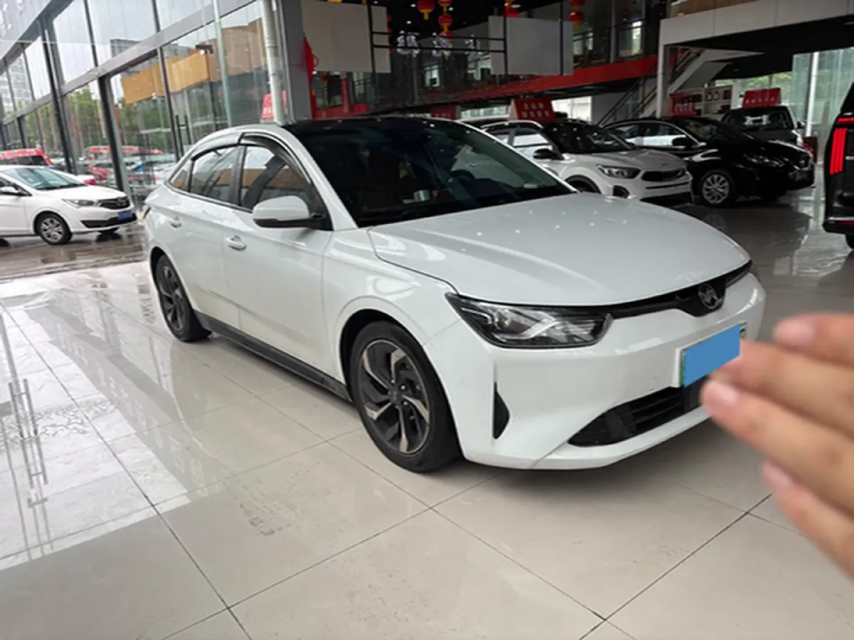 2022 Weltmeister E.5 BEV 58.589KWH,autocango,china used car exporter,china ev exporter,chinese used car exporter,chinese used ev exporter