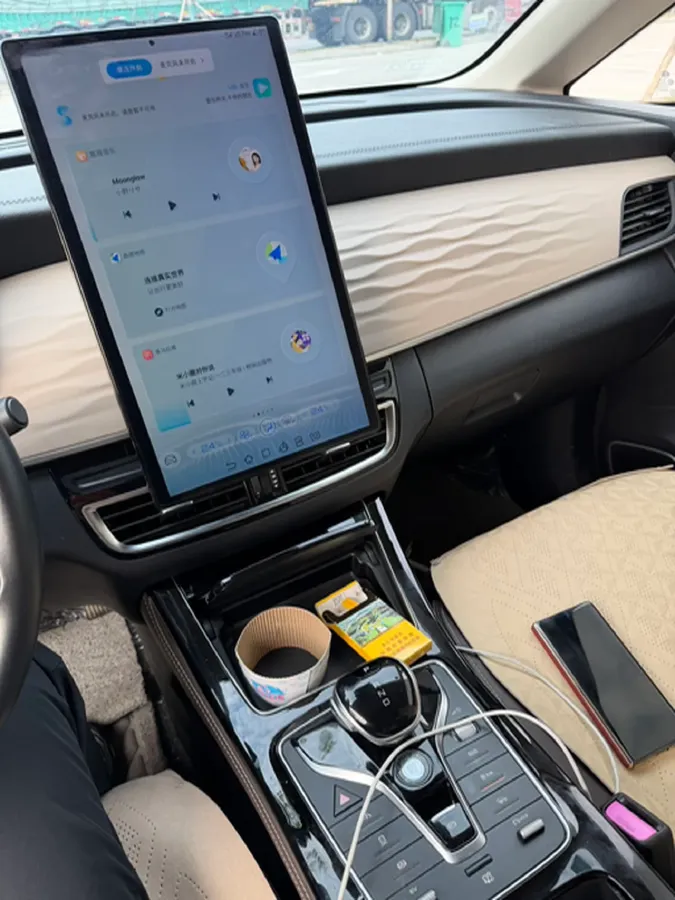 2022 Skyworth HT-i 1.5L 110HP L4 E-CVT PHEV 21.68KWH,autocango,china used car exporter,china ev exporter,chinese used car exporter,chinese used ev exporter