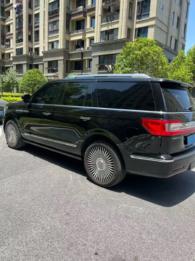 2018 Lincoln Navigator 3.5T 415HP V6 10AT,autocango,china used car exporter,china ev exporter,chinese used car exporter,chinese used ev exporter
