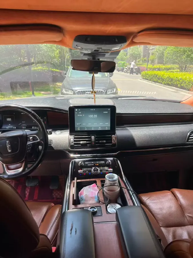 2018 Lincoln Navigator 3.5T 415HP V6 10AT,autocango,china used car exporter,china ev exporter,chinese used car exporter,chinese used ev exporter