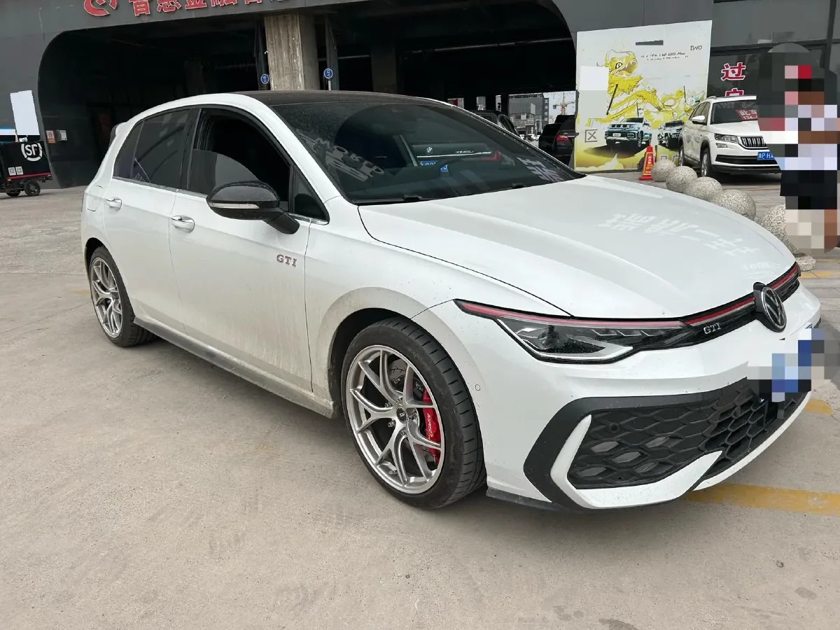 2026 Volkswagen GolfGTI 2.0T 220HP L4 7DCT,autocango,china used car exporter,china ev exporter,chinese used car exporter,chinese used ev exporter