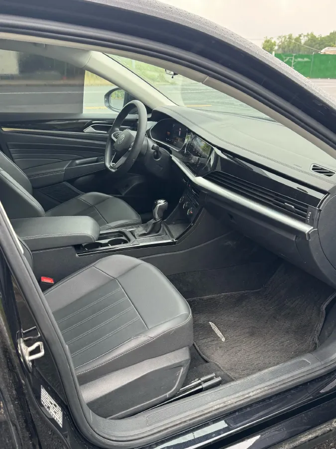 2024 Volkswagen Passat 1.4T 150HP L4 7DCT,autocango,china used car exporter,china ev exporter,chinese used car exporter,chinese used ev exporter