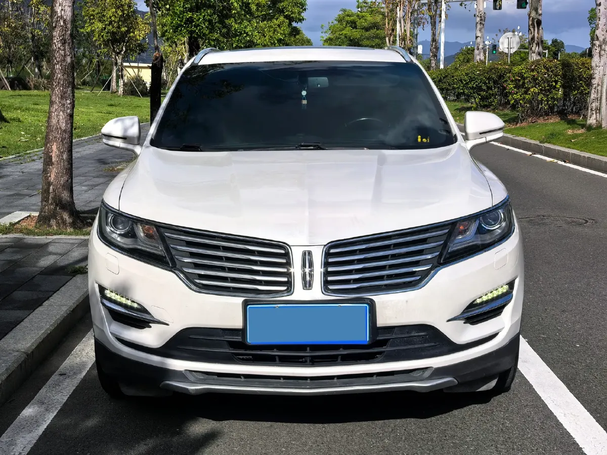 2018 Lincoln MKC 2.0T 203HP L4 6AT,autocango,china used car exporter,china ev exporter,chinese used car exporter,chinese used ev exporter