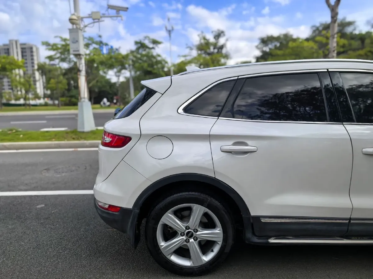 2018 Lincoln MKC 2.0T 203HP L4 6AT,autocango,china used car exporter,china ev exporter,chinese used car exporter,chinese used ev exporter