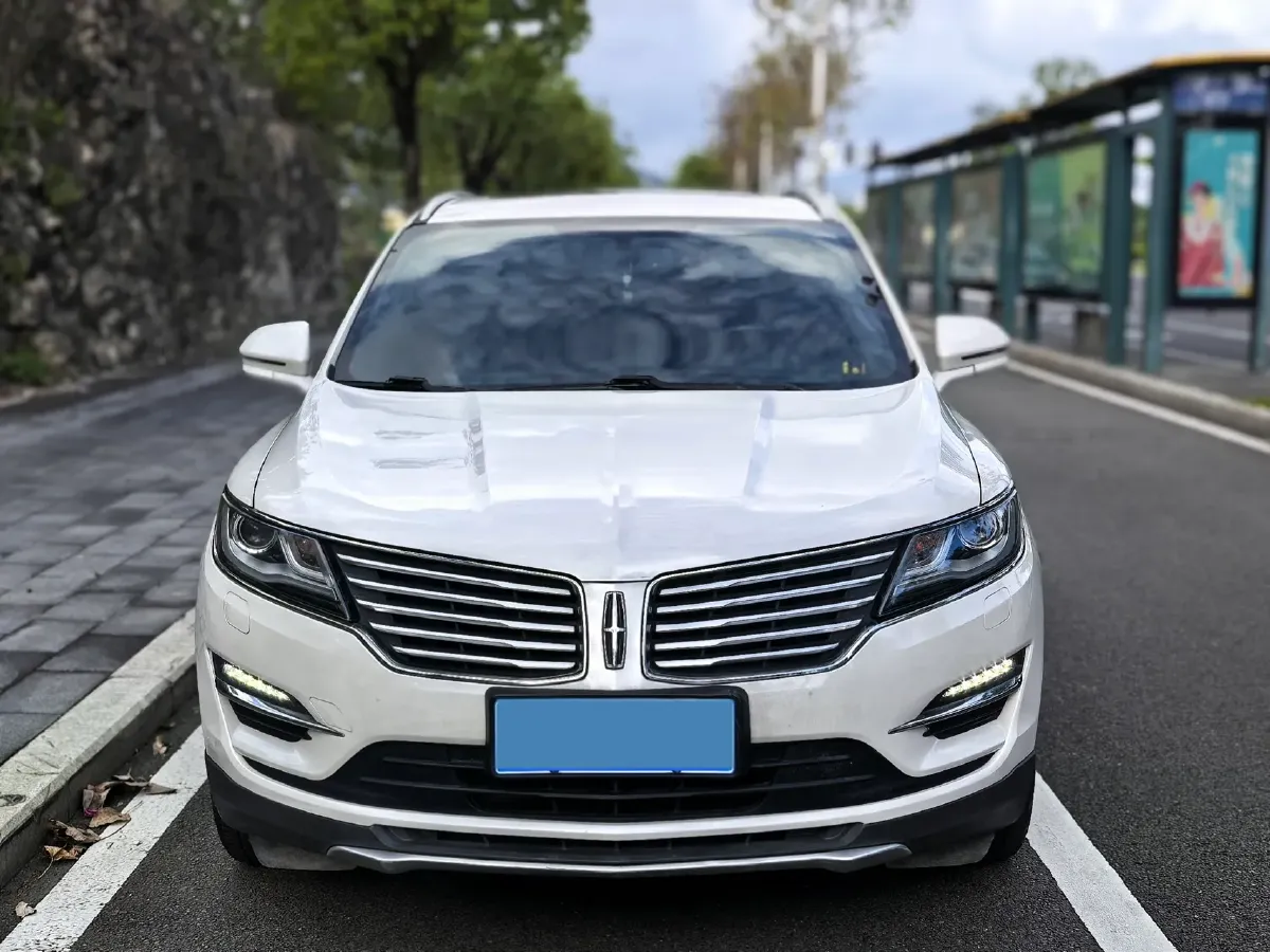 2018 Lincoln MKC 2.0T 203HP L4 6AT,autocango,china used car exporter,china ev exporter,chinese used car exporter,chinese used ev exporter