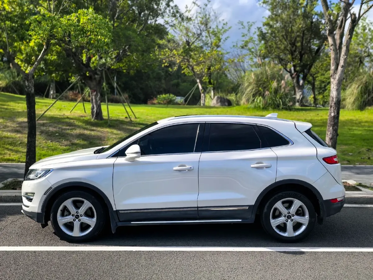 2018 Lincoln MKC 2.0T 203HP L4 6AT,autocango,china used car exporter,china ev exporter,chinese used car exporter,chinese used ev exporter