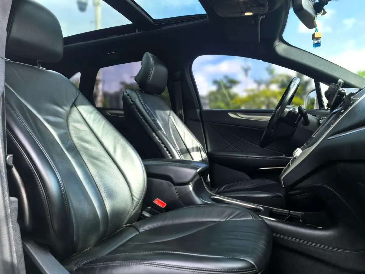 2018 Lincoln MKC 2.0T 203HP L4 6AT,autocango,china used car exporter,china ev exporter,chinese used car exporter,chinese used ev exporter