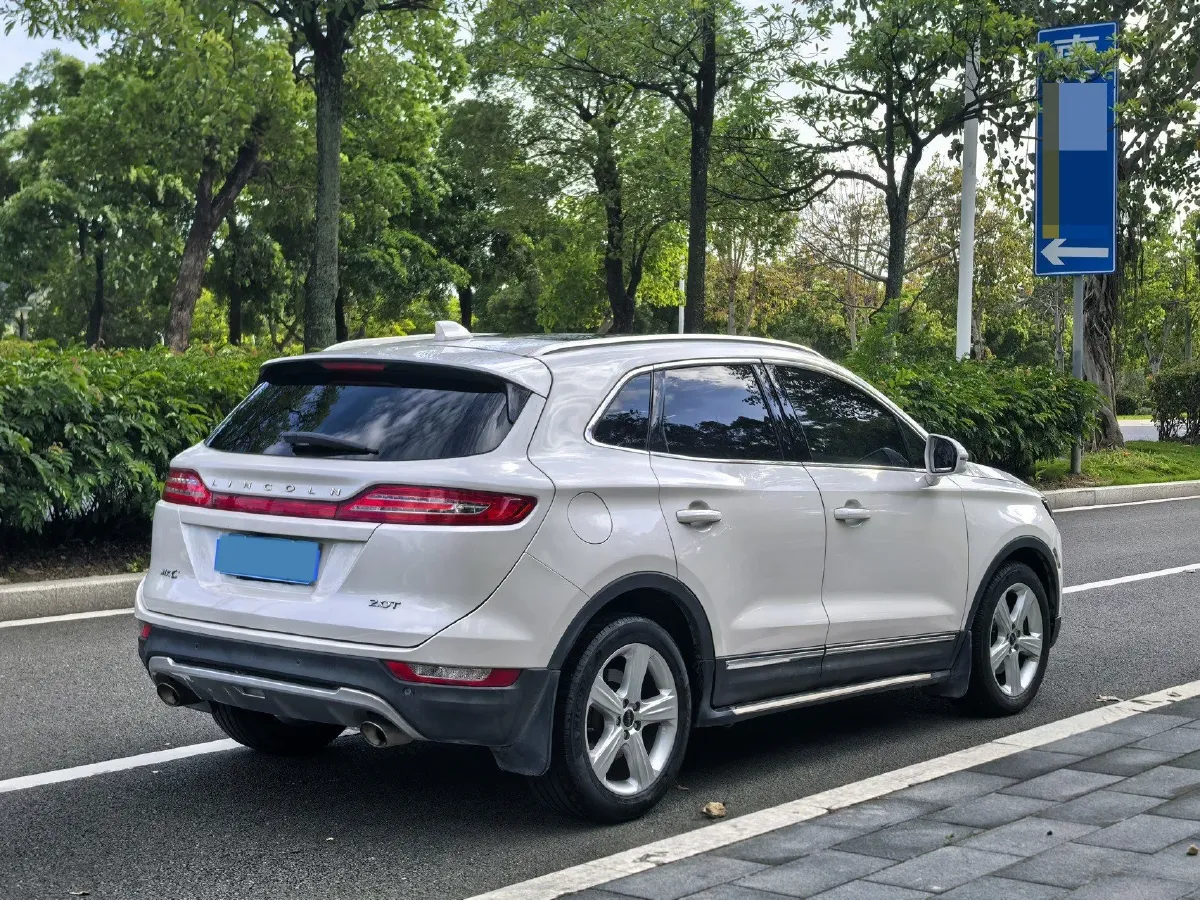 2018 Lincoln MKC 2.0T 203HP L4 6AT,autocango,china used car exporter,china ev exporter,chinese used car exporter,chinese used ev exporter