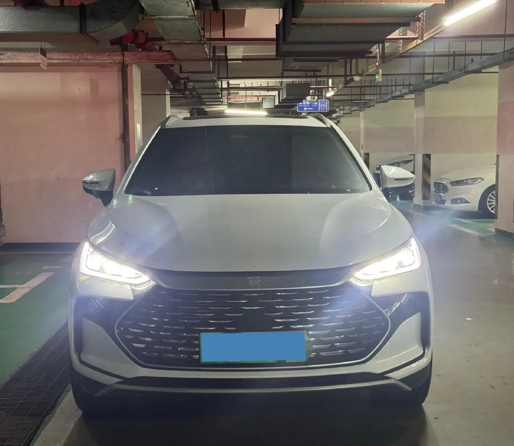 2022 Jeep Grand Commander 2.0T 265HP L4 9AT,autocango,china used car exporter,china ev exporter,chinese used car exporter,chinese used ev exporter