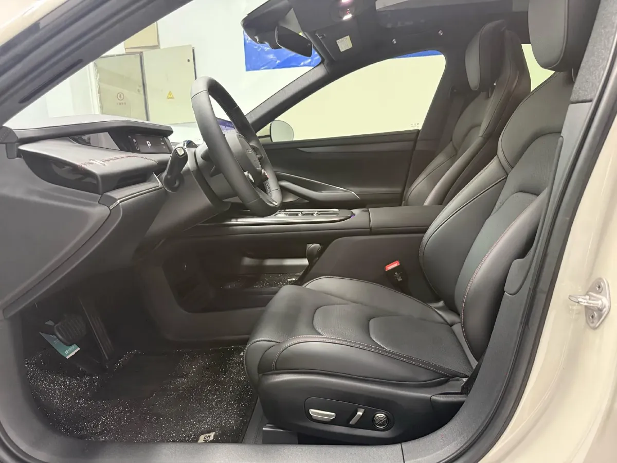 2024 MI SU7 BEV 73.6KWH,autocango,china used car exporter,china ev exporter,chinese used car exporter,chinese used ev exporter
