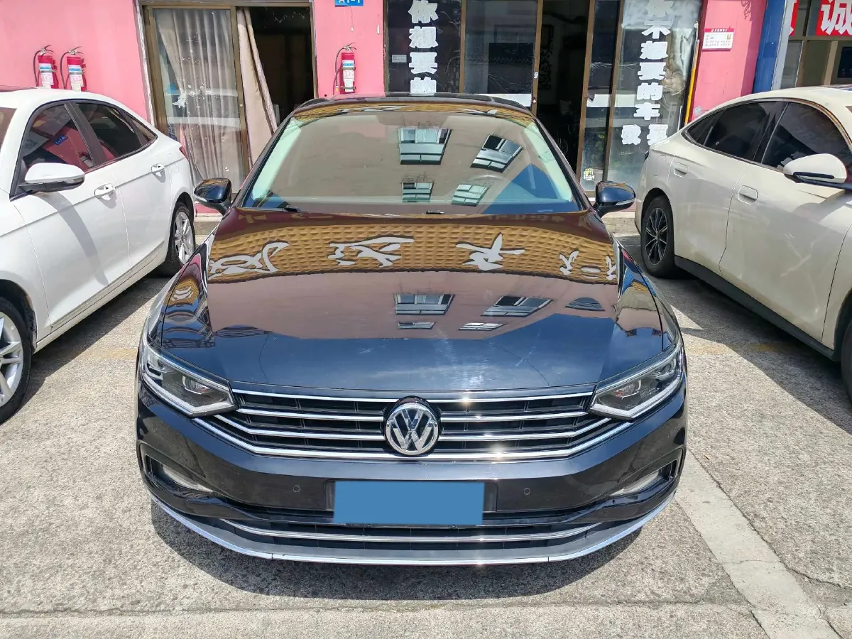 2020 Volkswagen Magotan 1.4T 150HP L4 7DCT,autocango,china used car exporter,china ev exporter,chinese used car exporter,chinese used ev exporter
