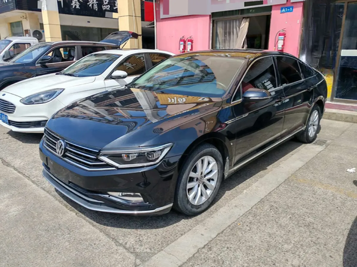2020 Volkswagen Magotan 1.4T 150HP L4 7DCT,autocango,china used car exporter,china ev exporter,chinese used car exporter,chinese used ev exporter