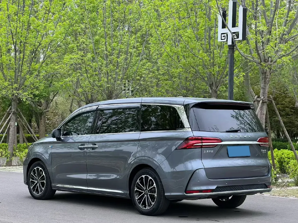 2021 Roewe iMAX8 2.0T 234HP L4 8AT,autocango,china used car exporter,china ev exporter,chinese used car exporter,chinese used ev exporter