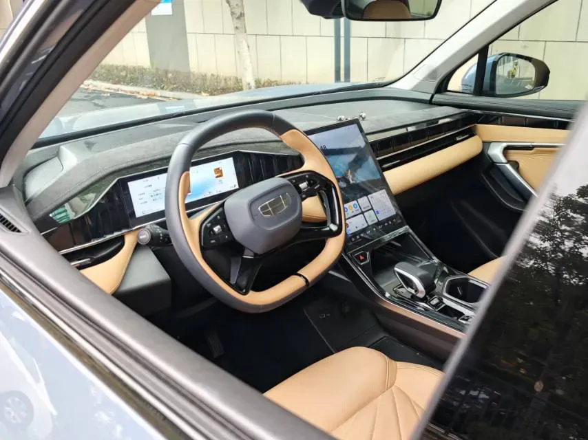 2023 Geely StarRay 1.5T 181HP L4 7DCT,autocango,china used car exporter,china ev exporter,chinese used car exporter,chinese used ev exporter