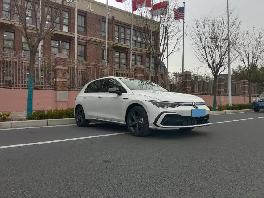 2023 Volkswagen Golf 1.4T 150HP L4 7DCT,autocango,china used car exporter,china ev exporter,chinese used car exporter,chinese used ev exporter