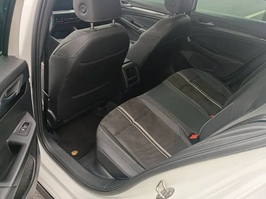 2023 Volkswagen Golf 1.4T 150HP L4 7DCT,autocango,china used car exporter,china ev exporter,chinese used car exporter,chinese used ev exporter