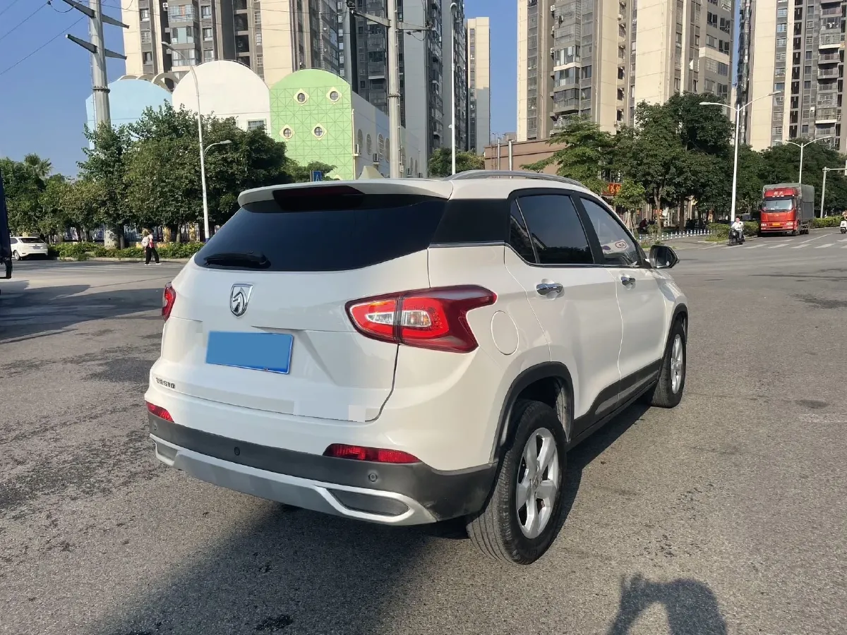 2017 BaoJun 310W 1.5L 105HP L4 6MT,autocango,china used car exporter,china ev exporter,chinese used car exporter,chinese used ev exporter