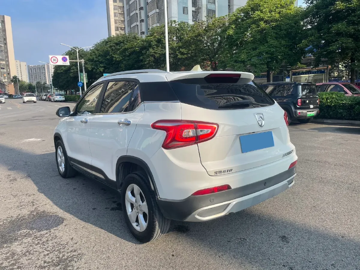 2017 BaoJun 310W 1.5L 105HP L4 6MT,autocango,china used car exporter,china ev exporter,chinese used car exporter,chinese used ev exporter
