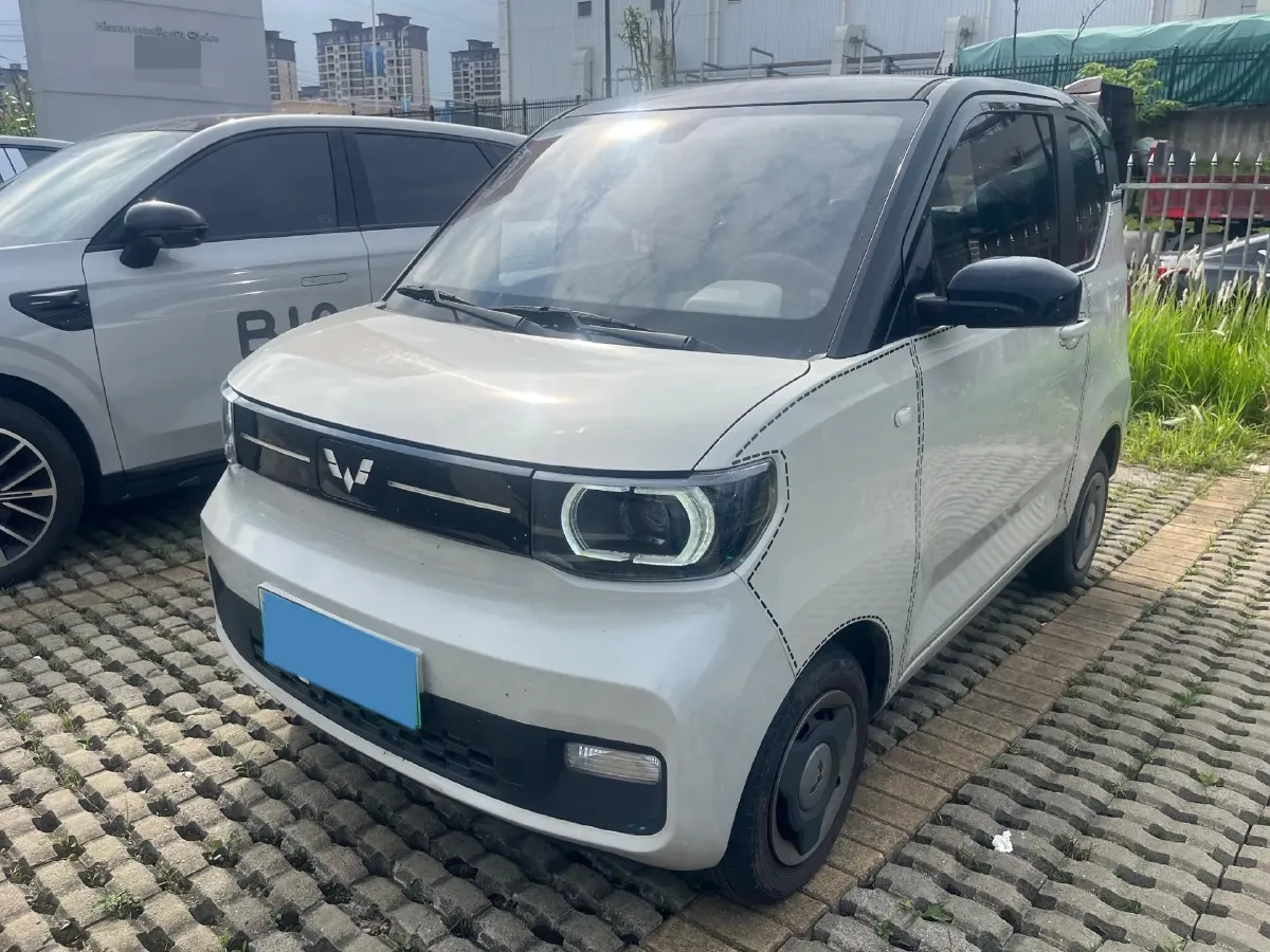 2021 WuLing HongGuang MINI EV BEV 13.9KWH,autocango,china used car exporter,china ev exporter,chinese used car exporter,chinese used ev exporter