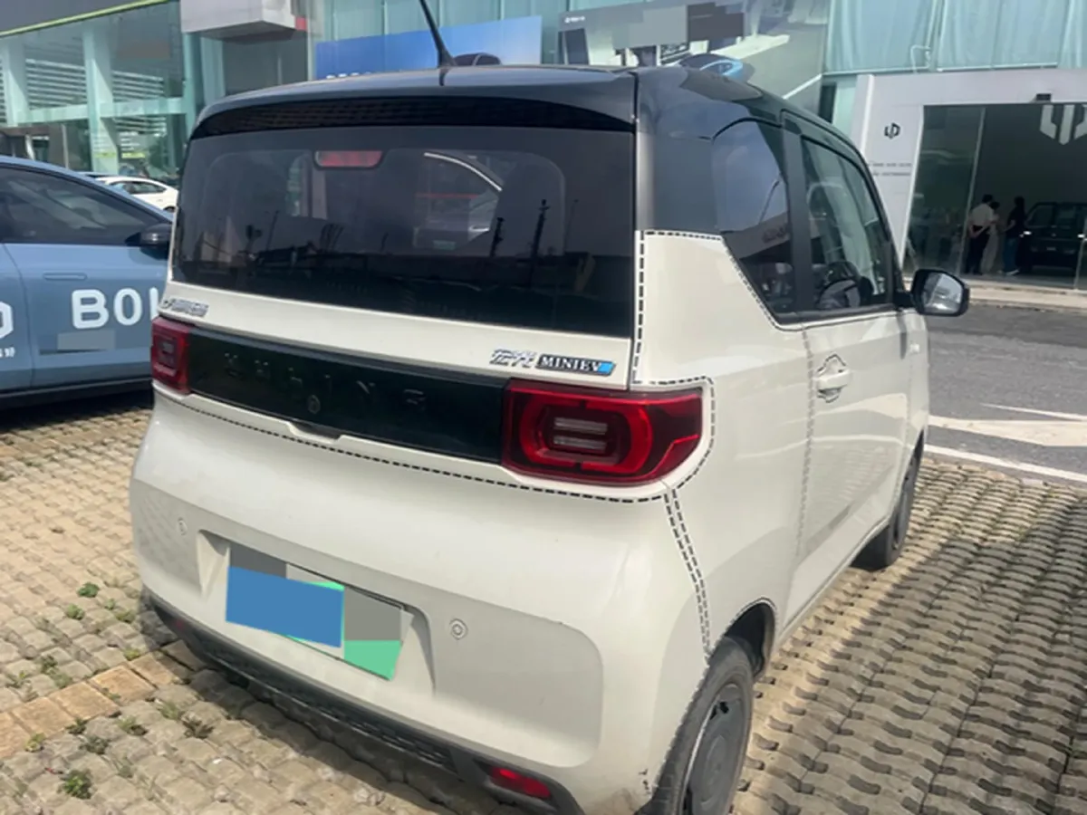 2021 WuLing HongGuang MINI EV BEV 13.9KWH,autocango,china used car exporter,china ev exporter,chinese used car exporter,chinese used ev exporter