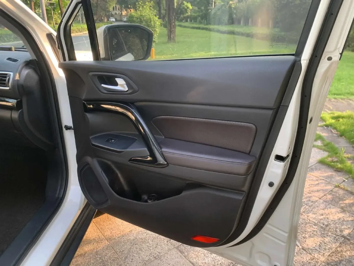 2018 GAC Trumpchi GS4 1.5T 152HP L4 6AT,autocango,china used car exporter,china ev exporter,chinese used car exporter,chinese used ev exporter